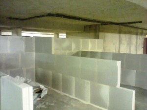 Le béton cellulaire pour cloisonner un parking